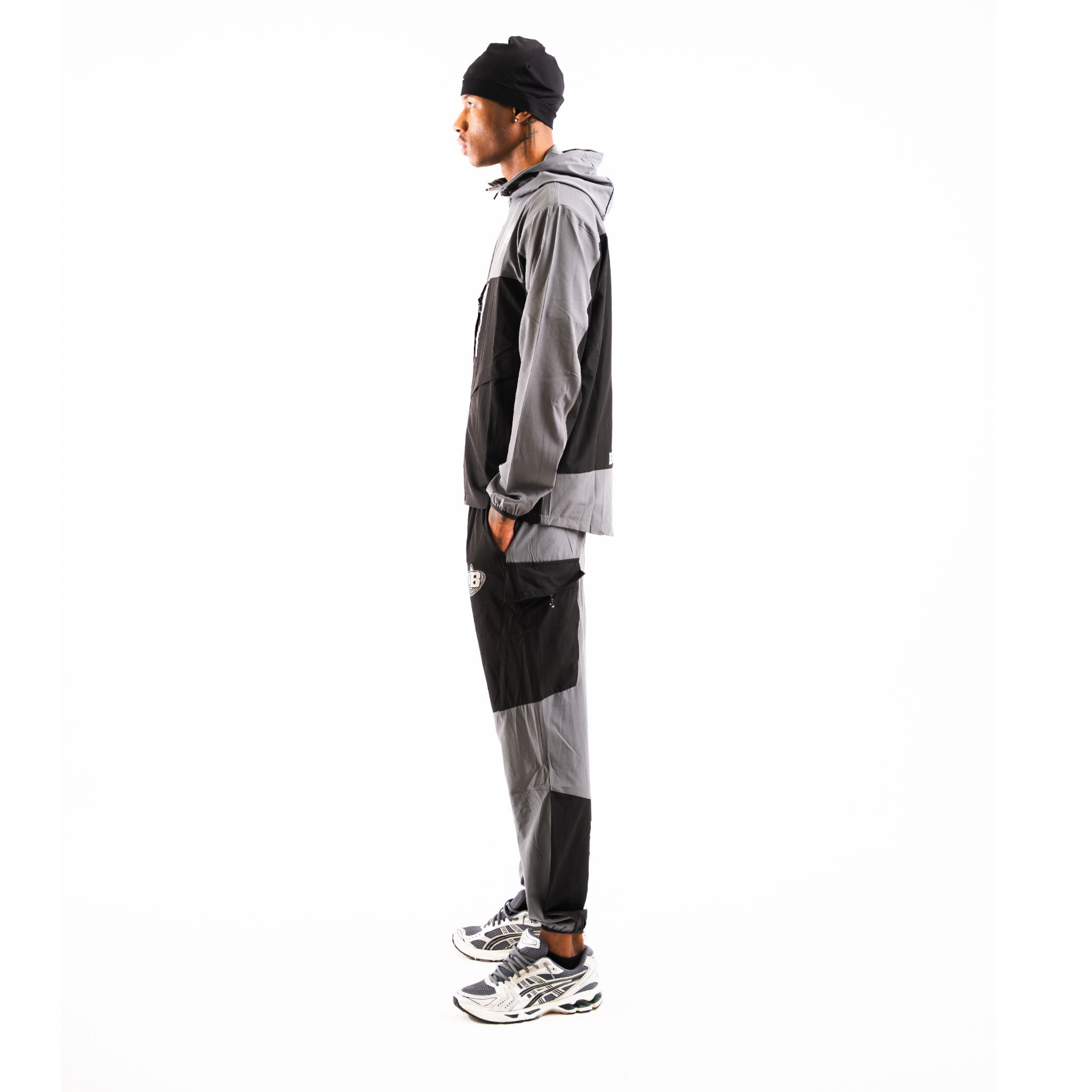 THE GRAPHITE TRACKSUIT GREY / BLACK